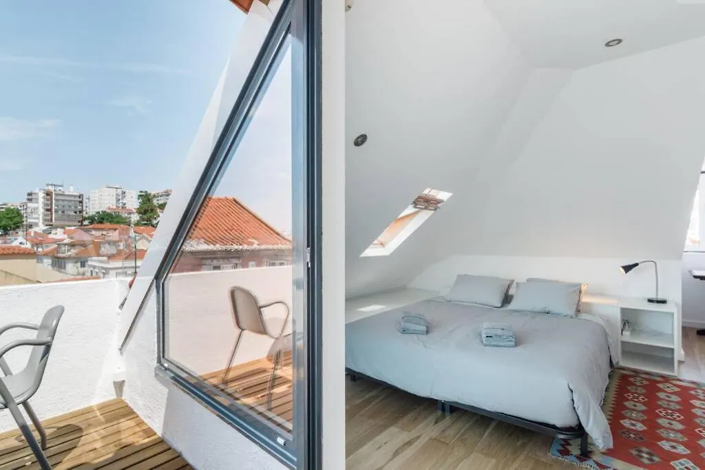 Beautiful Apartment With View Of The Tagus River Lisbon