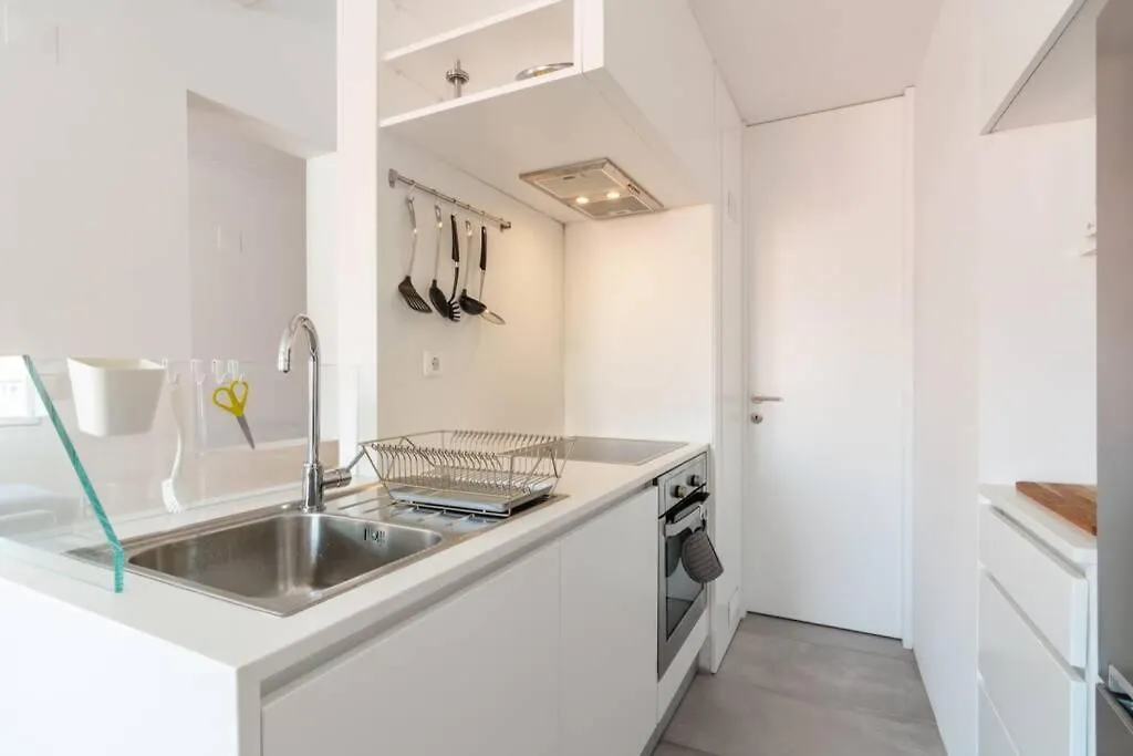 Beautiful Apartment With View Of The Tagus River Lisbon